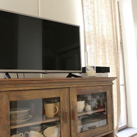 2 Room Apartment In Embasy Area Ρίγα Εξωτερικό φωτογραφία